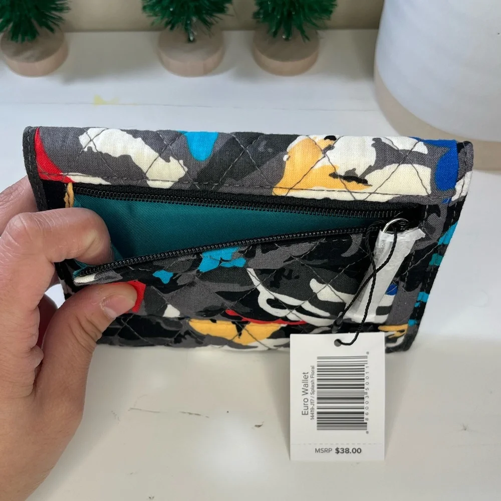 NWT Vera Bradley Splash Floral Euro Wallet - Picture 3 of 5